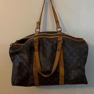 Authentic Luxury Louis Vuitton REAL Monogram Travel Bag